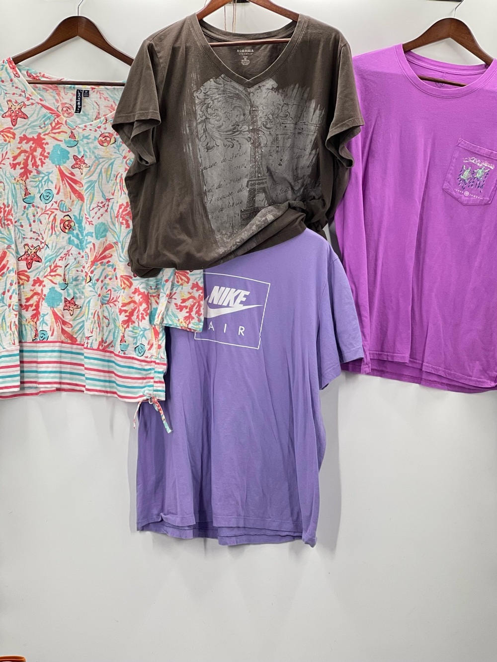 242 Women’s mixture of shirts lot of 4